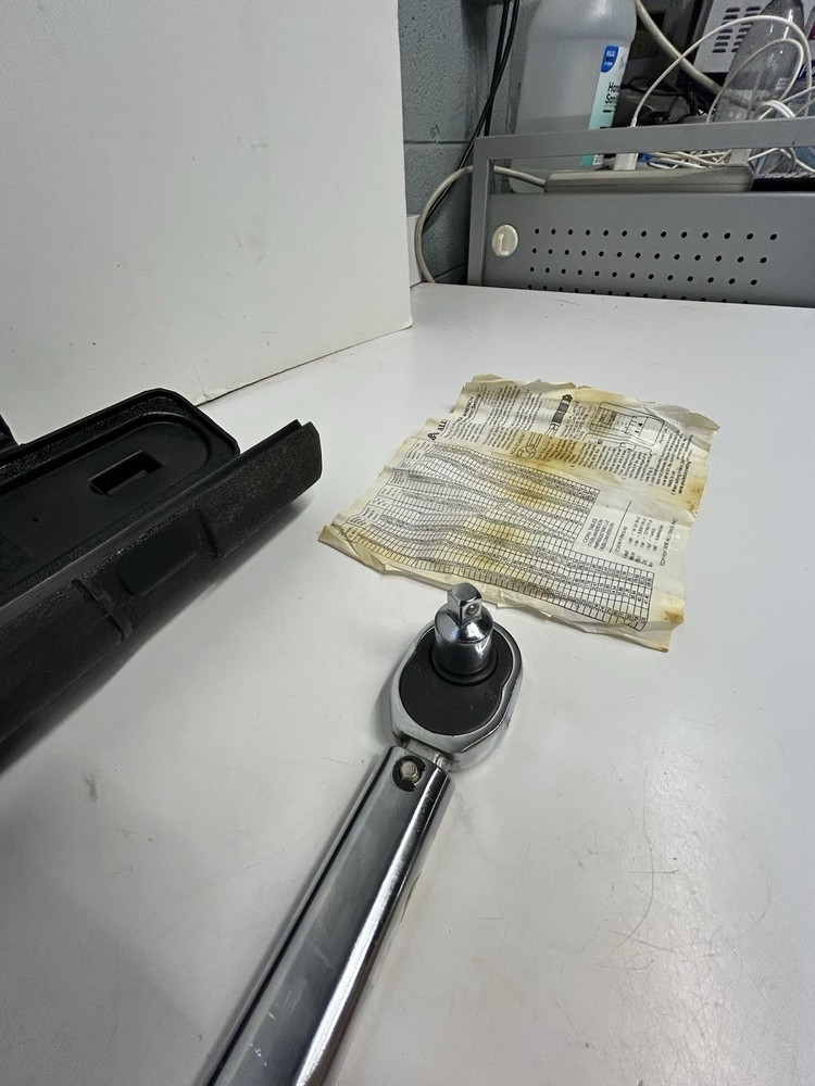 Adjustable Torque Wrench with Micrometer Settings ALLTRADE Case & Instructions