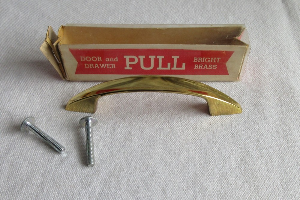 NOS Vtg. drawer pull door pull R290 diecast MCM w/instructions