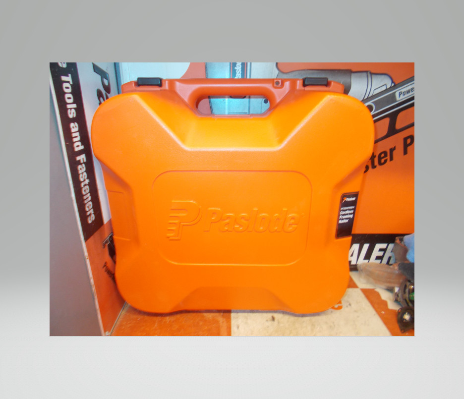 Paslode 905607 Case for XP PRO Framing Nailer