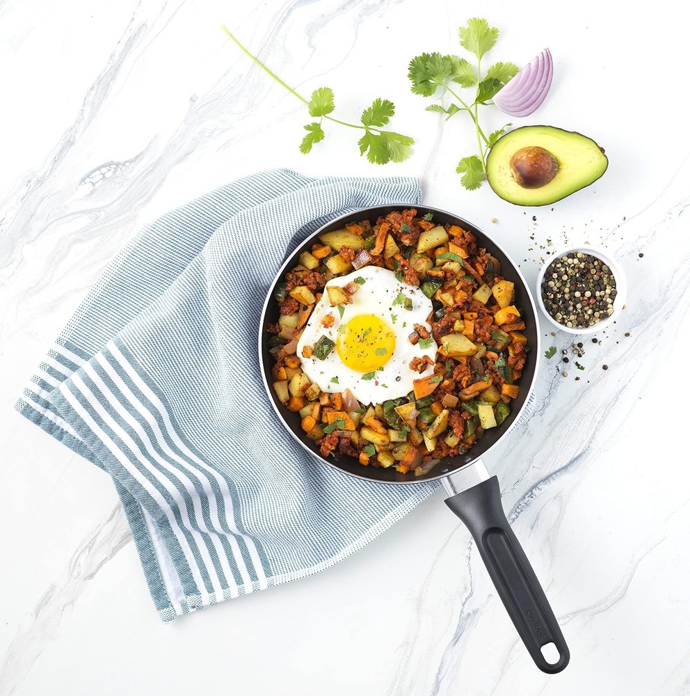 Basics Nonstick Frying Pan, 7.8 Inch, Black