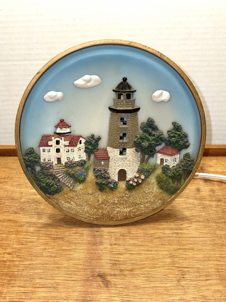 VINTAGE 3 DIMENSIONAL LIGHTHOUSE LIGHTED PLATE NIGHTLIGHT LAMP