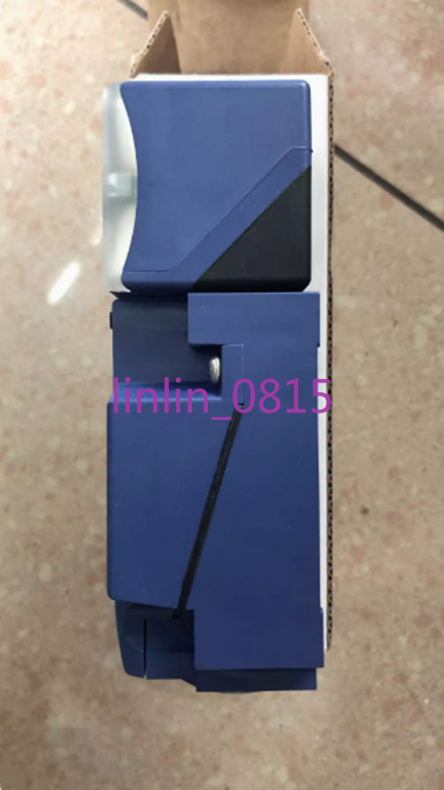 1Pcs New XS8C4A1DPG13