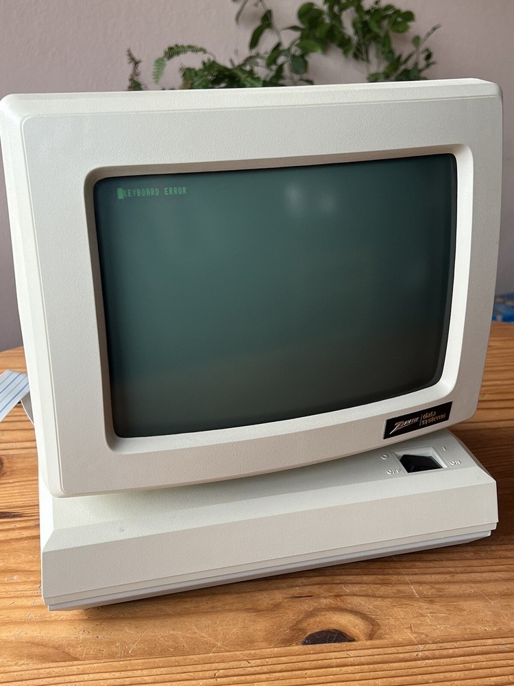 Zenith Data Systems Z-22, Made In 1984, 120/240 V