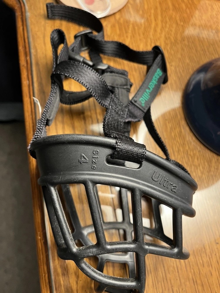 Baskerville Ultra Muzzle Dog Training Accessory, Size 4, Black