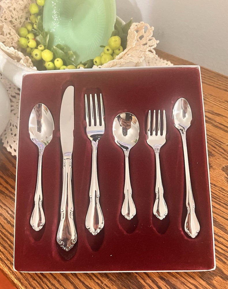Oneida 3615 Chateau 6 Piece Child’s Progress Flatware Set