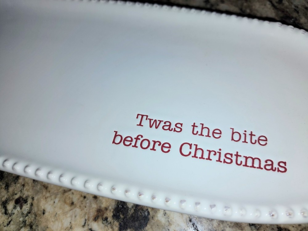 Mud Pie "Twas The Bite Before Christmas" Serving Tray...
