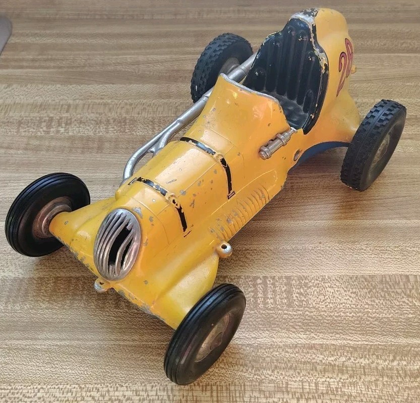 Roy Cox Thimble Drome Champion 28 tether car