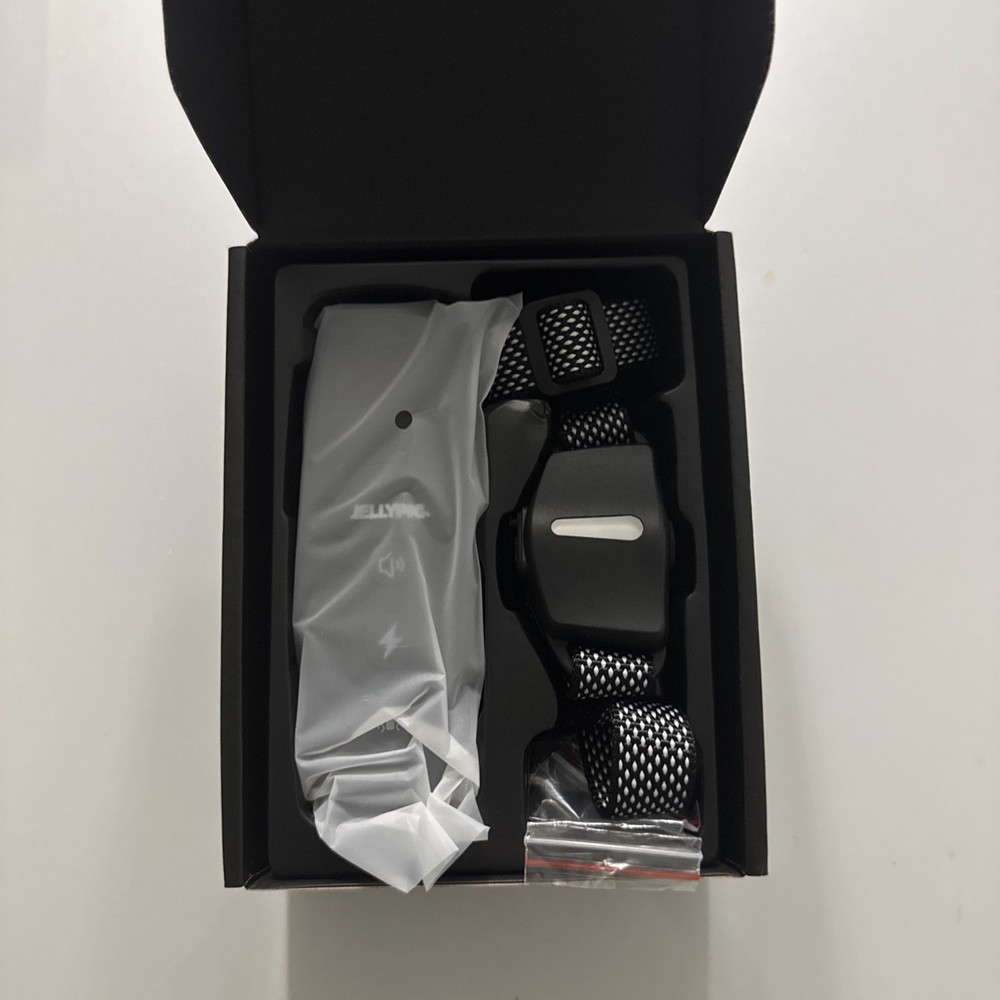 Dog Training Active Collar / Shock / Training / New / Shipping Scuffs