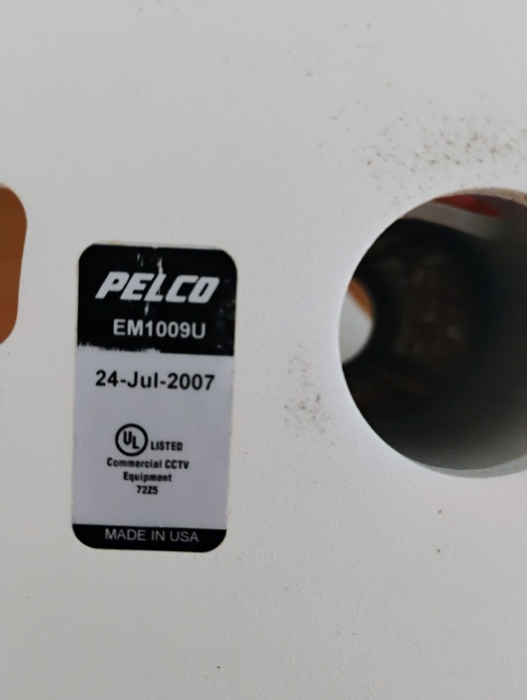EM1009U Medium Duty Ceiling/Pedestal/Wall Mount