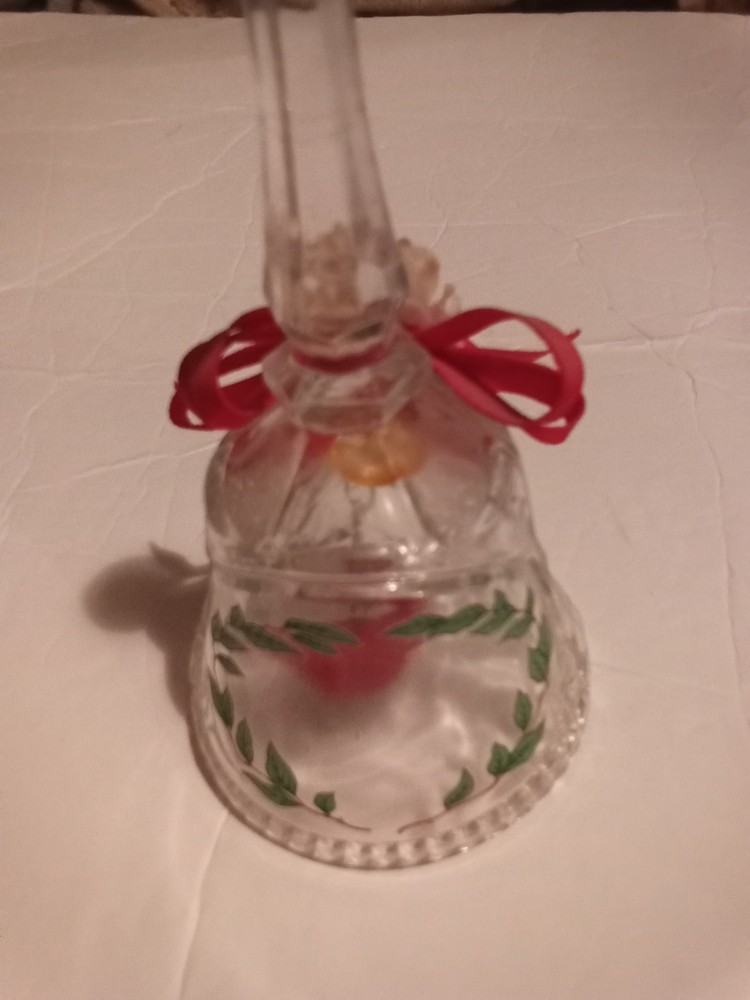 Pre Owned Clear Crystal Bell/ Cardinal Bird
