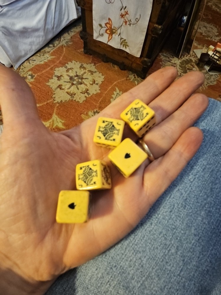 5 Poker Dice Vintage Bakelite? With Leather Cup
