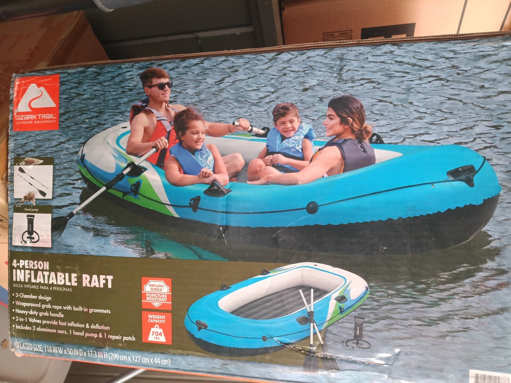 inflatable raft boat