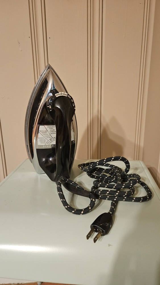 Vintage Iron GE General Electric - Model 61F54