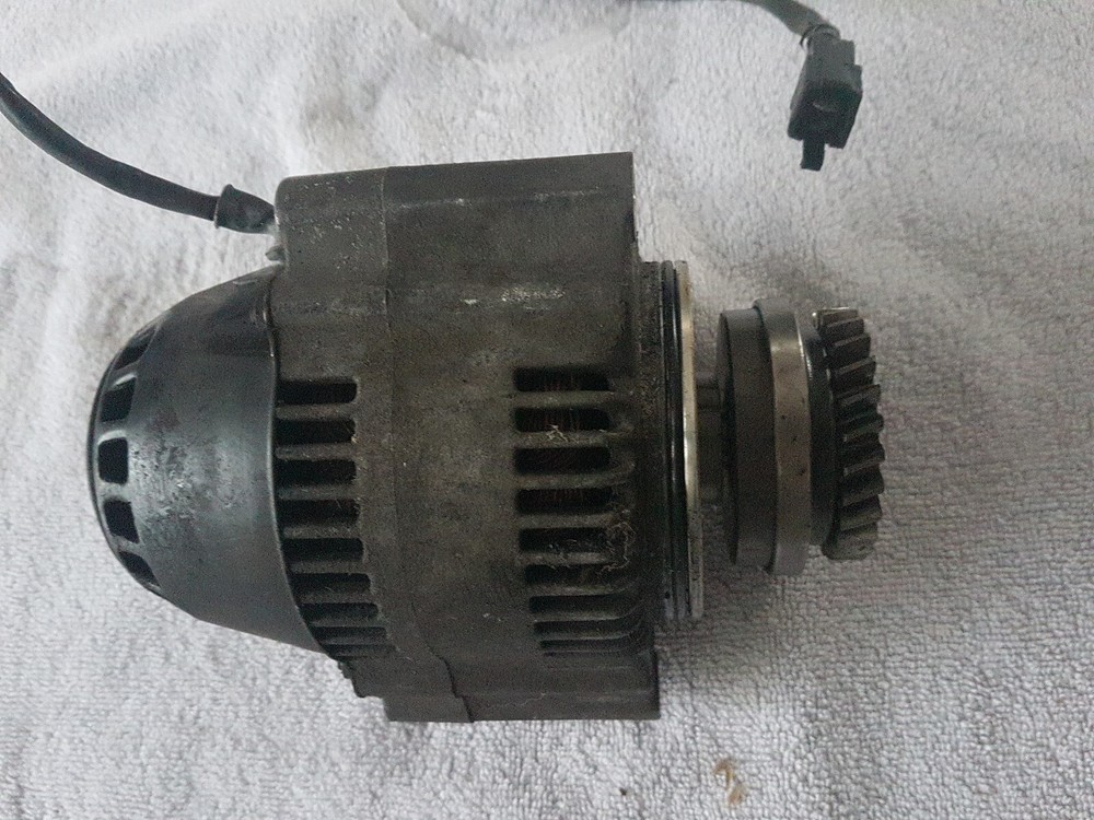 Suzuki GSF 1200 Bandit Alternator Generator