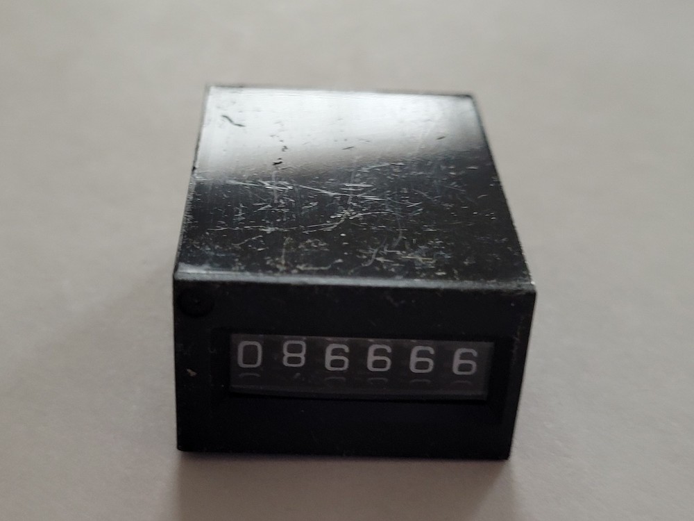 KEP KT-979B 6-Digit Impulse Counter E660 MRT20 – 24V DC