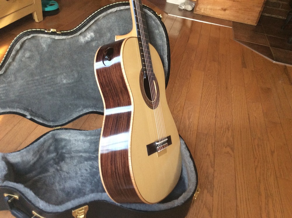 Hand-Crafted All Solid Wood Classical Guitar