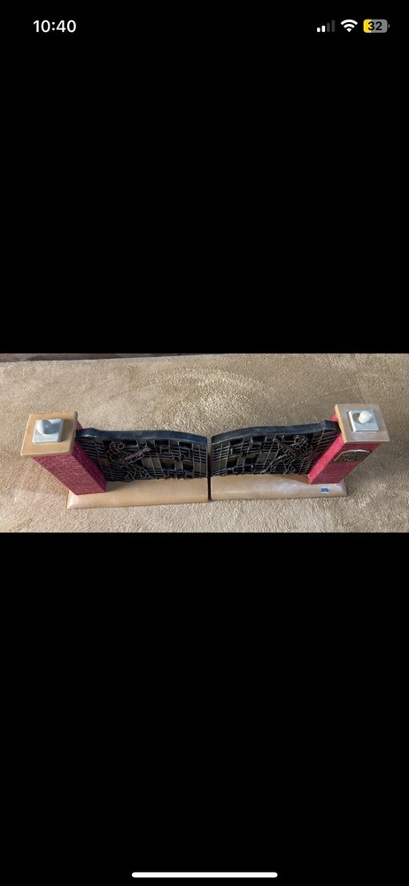 Elvis Presley Graceland Gate Bookends With Original Box