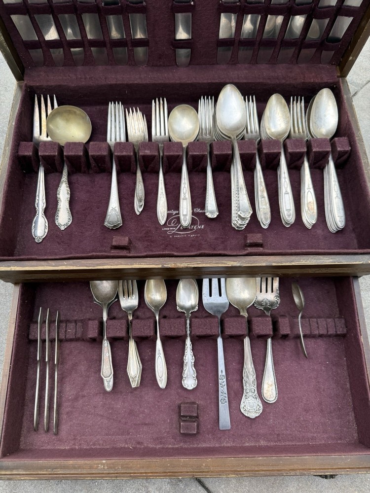 Mixed Vintage Silverplate Flatware Lot – Oneida, Rogers, Sheffield