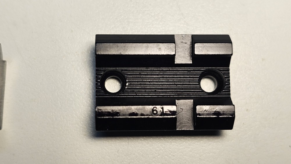 Knight MK-85 Inline Muzzleloader Scope Bases With Screws (E)