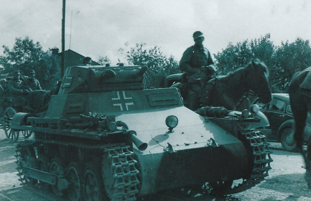 WW II German Photo ----      Panzer I Tanks