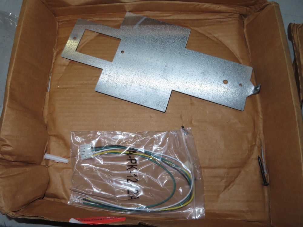 Bogen BCAM-1BS-12R-1 16" Clock