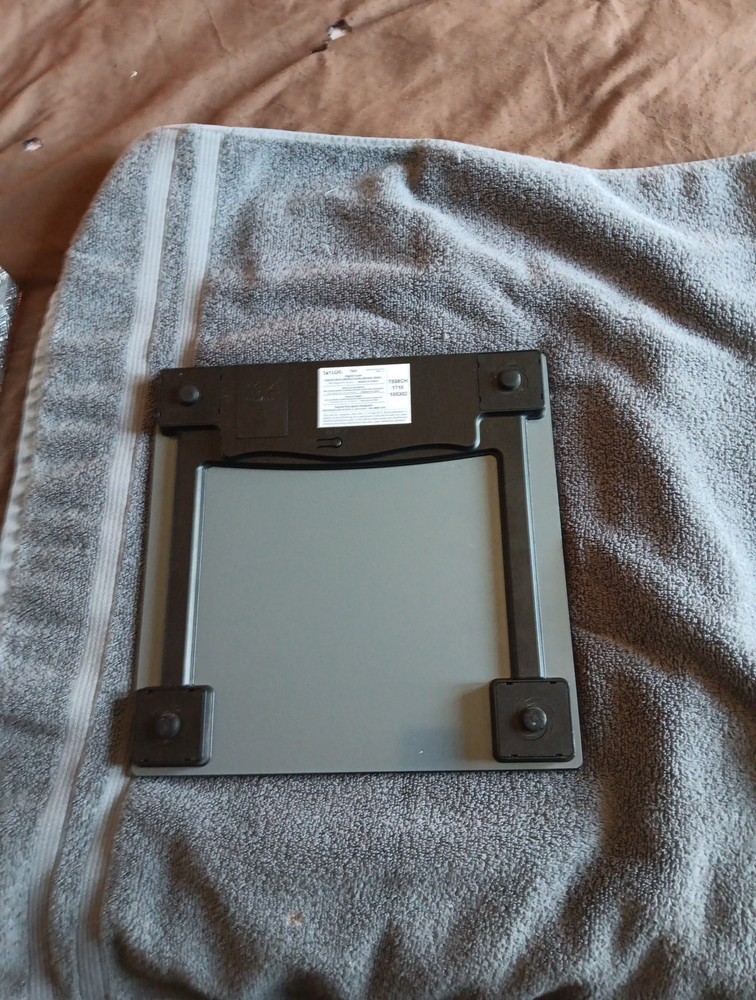 Digital Bathroom Scale New Great Condition