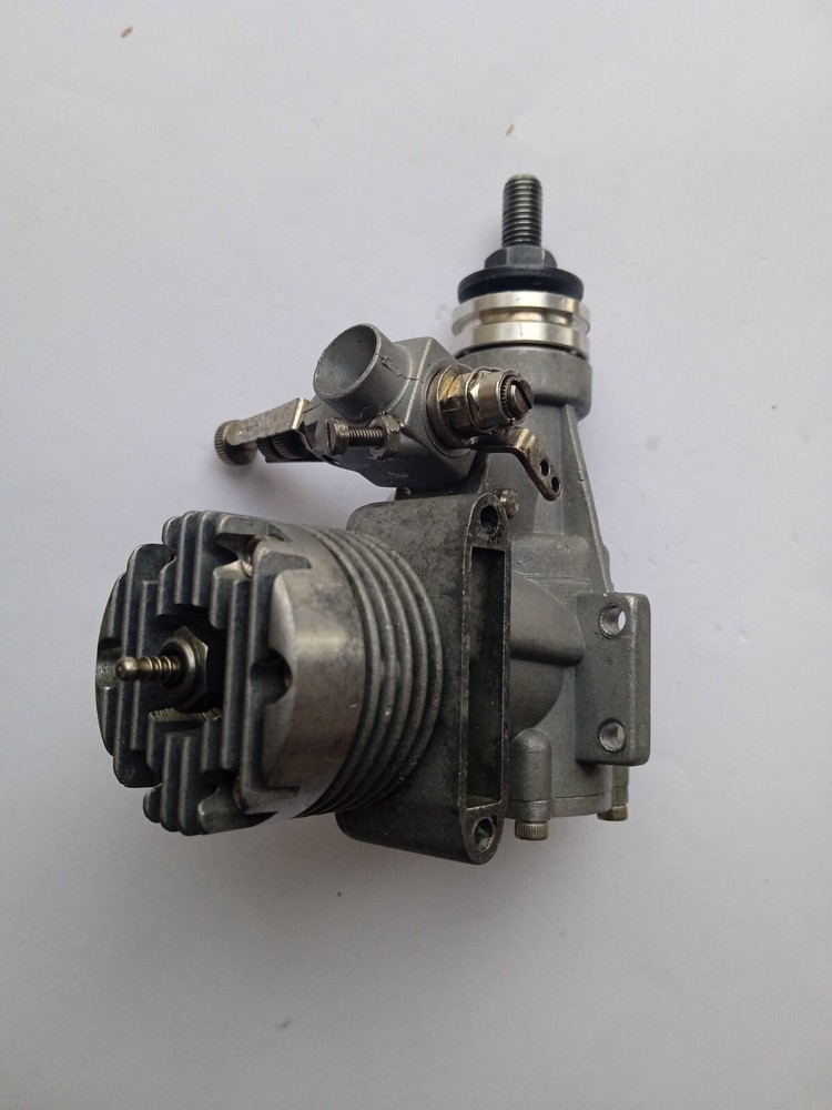 ROYAL .25 RC Glow Engine