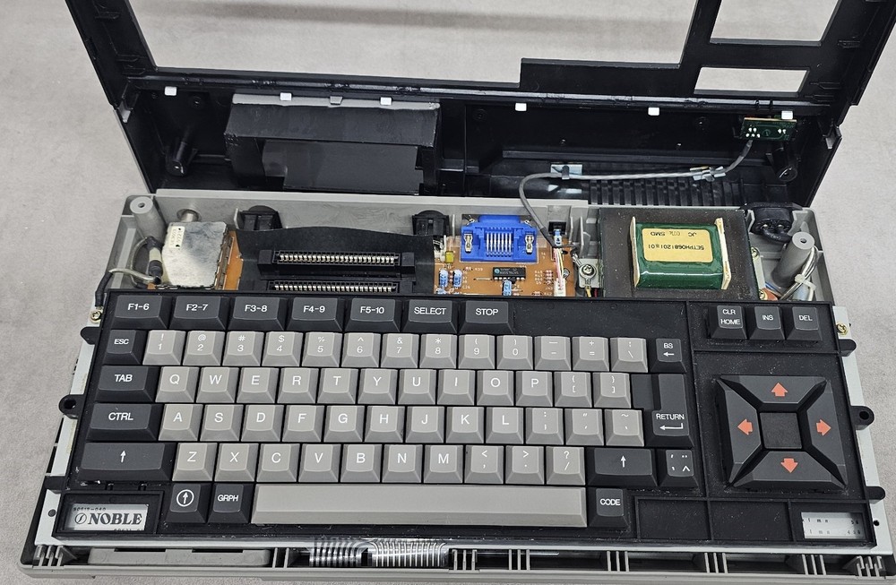 Philips VG-8020/40 Home Computer MSX