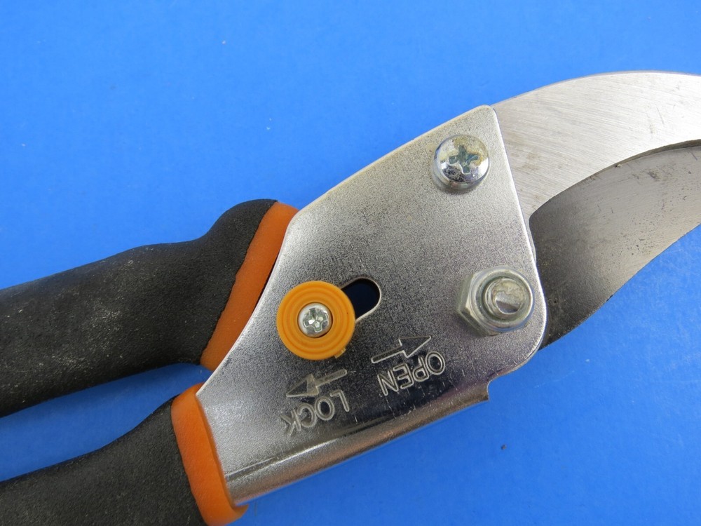 Fiskars 5/8" Pruning Shears