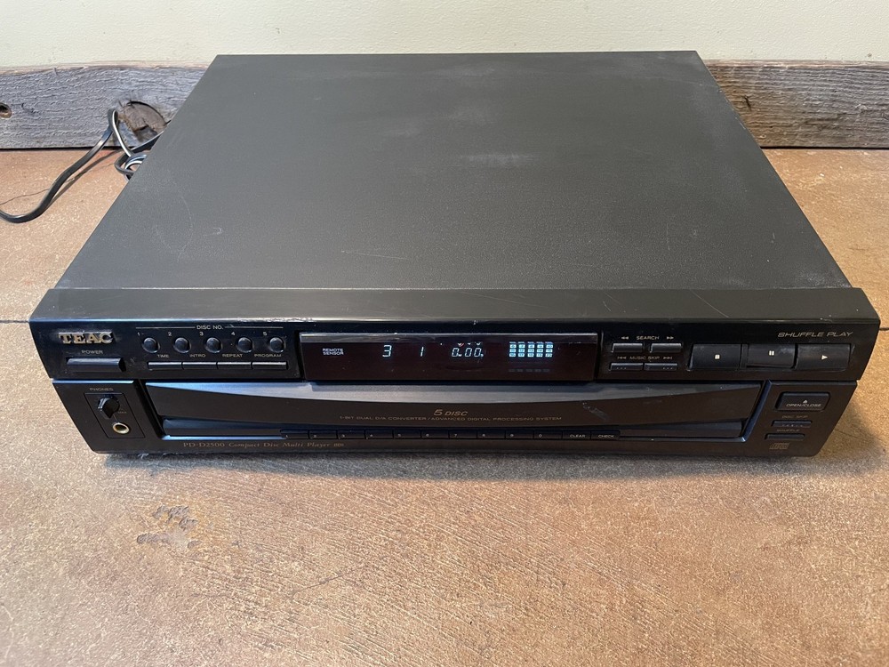 TEAC PD-D2500 5 Disc CD Carousel Changer Player No Remote - 1998 - Works!