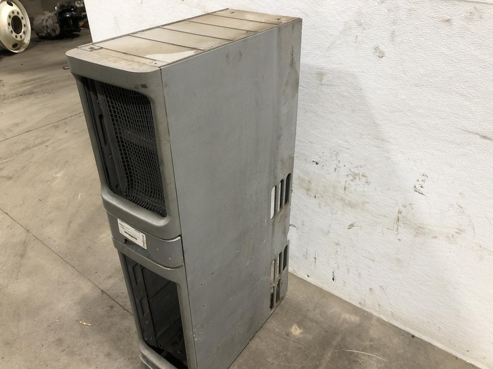 Freightliner C120 CENTURY Left/Driver Sleeper Cabinet - Used