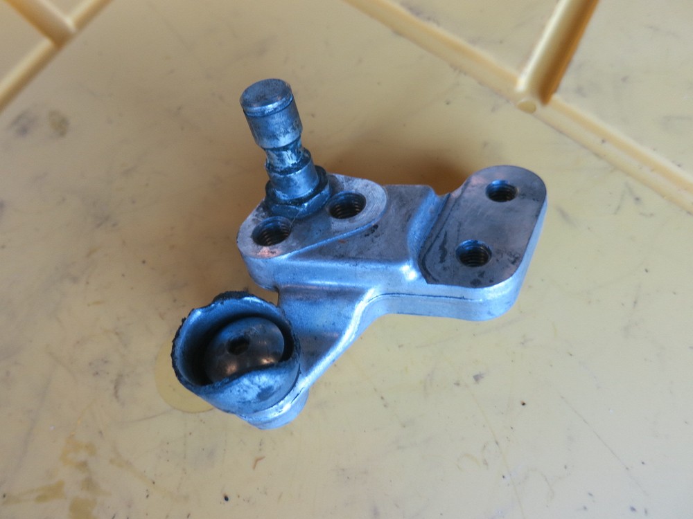 08-09 SUZUKI GSXR600 SHIFTER BRACKET