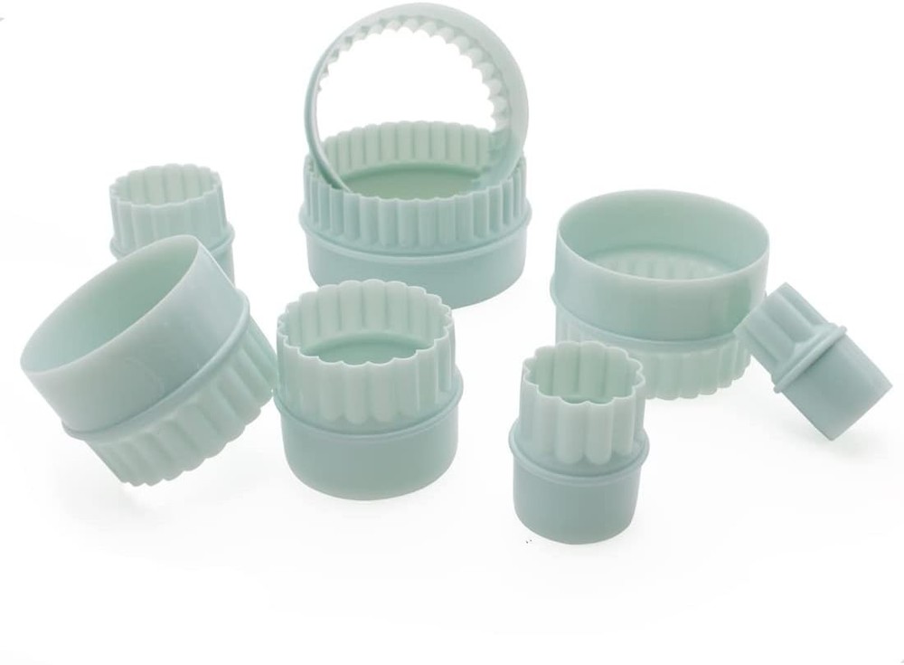 Space-Saving 8-Piece Acrylic Display Risers for Pyrex Bowls - Cottage Style
