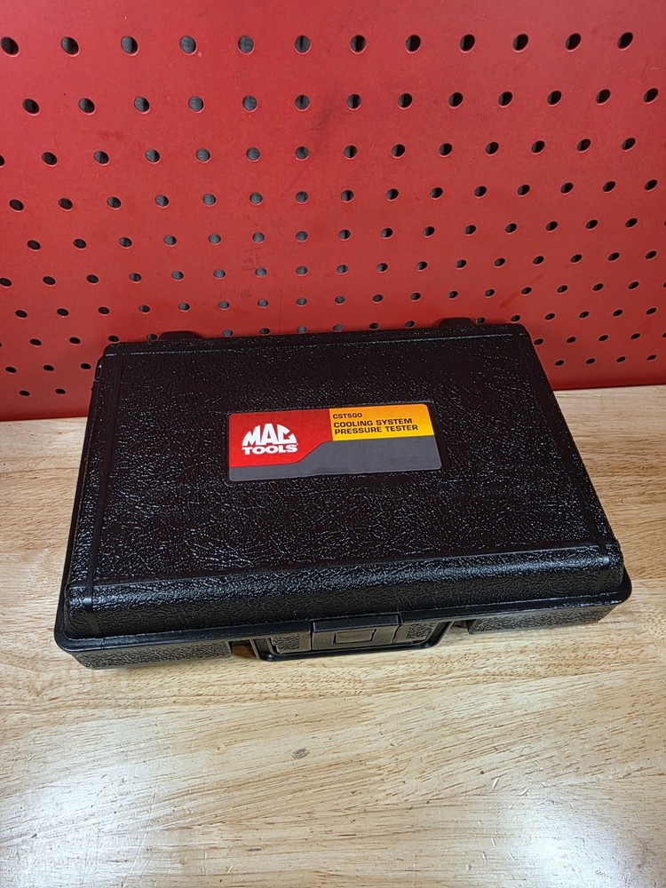 Mac Tools CST500 Cooling System Pressur Tester In Case With Adapters