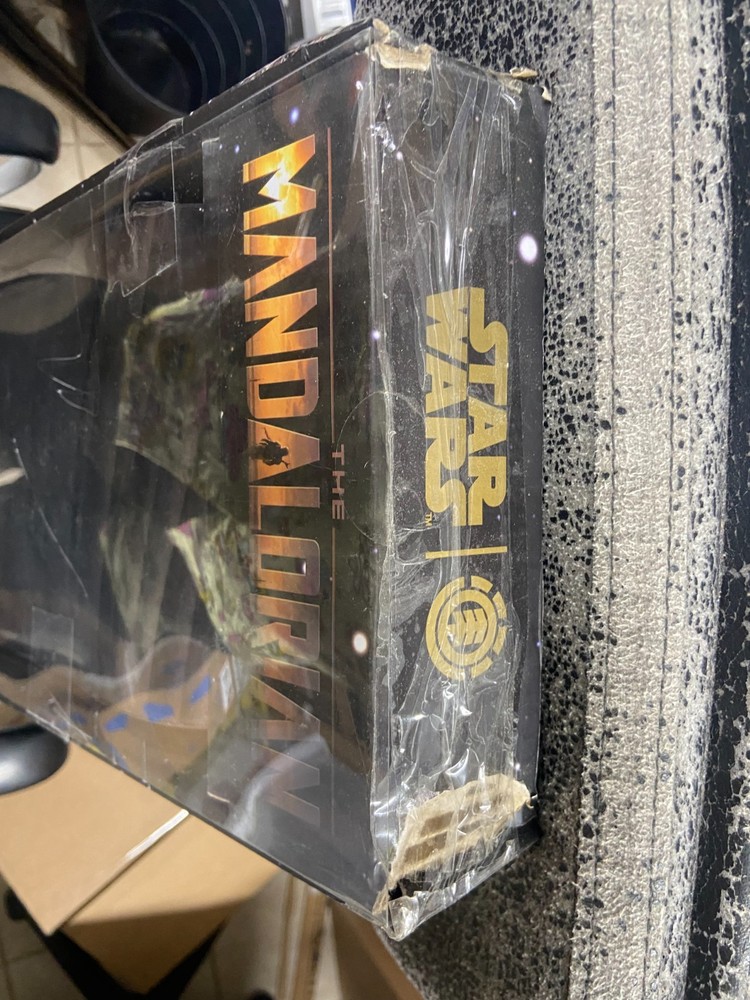 Star Wars The Mandalorian Skateboard Deck Element OPEN PKG!!