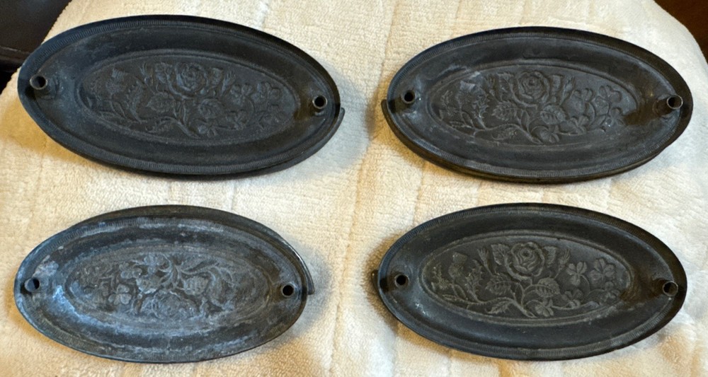 4- VTG Hepplewhite Drawer Pulls 3 Large 1 Medium