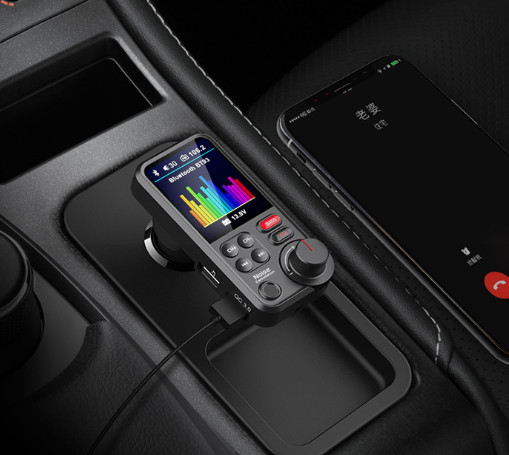 Car FM Wireless Transmitter , Strong Microphone Wireless Car Adapter