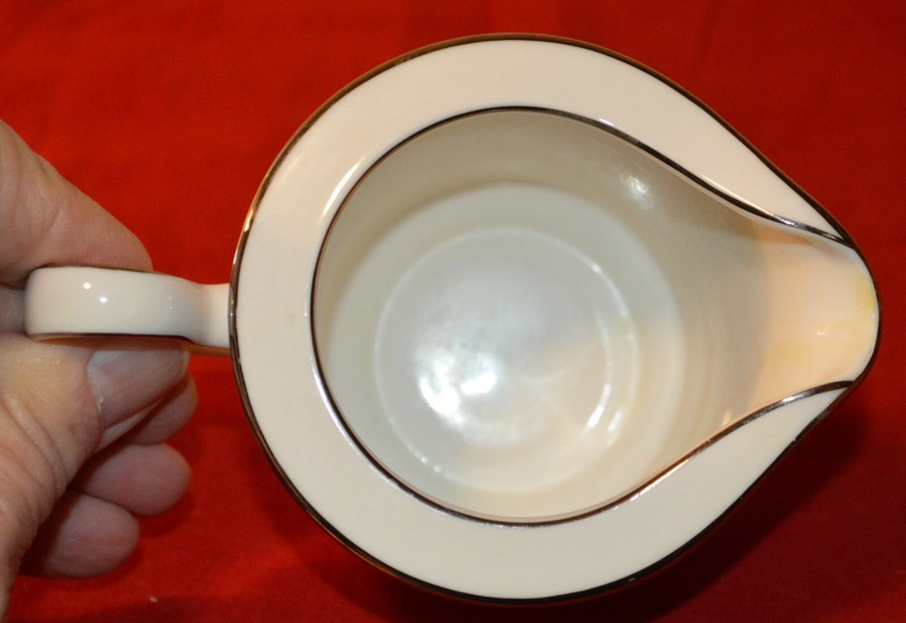 Noritake Parkridge, Creamer, Pattern 7561, 3 1/8"