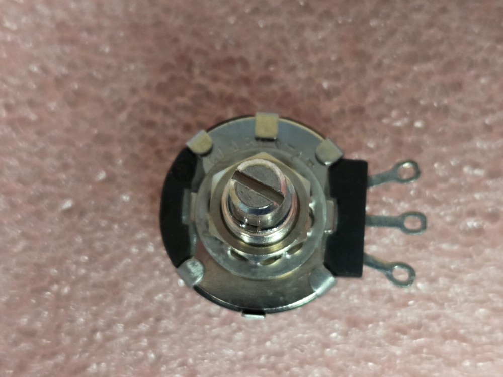 '1 PIECE' - PN# RV4NAYSD201A -CLAROSTAT - RESISTOR, VARIABLE