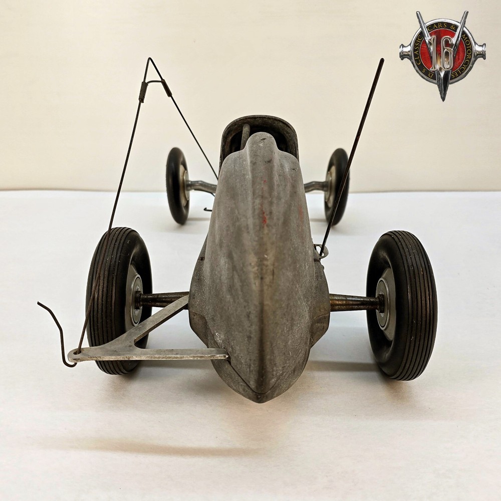 Vintage 1947 Dooling Brothers 61 Tether Car with McCoy Engine
