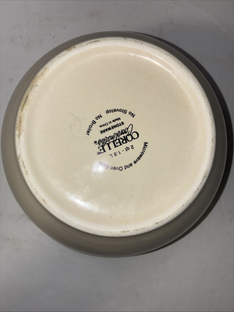 Two Pieces Of Corelli 2 Quart And 3 Quart Mixing Bowls