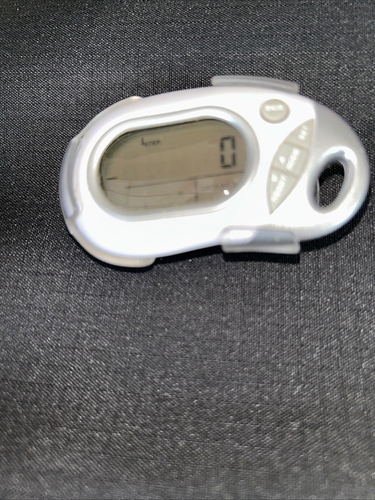 Walking Pedometer Electronic 3D Sensor High Accuracy White Step Counter & Clip