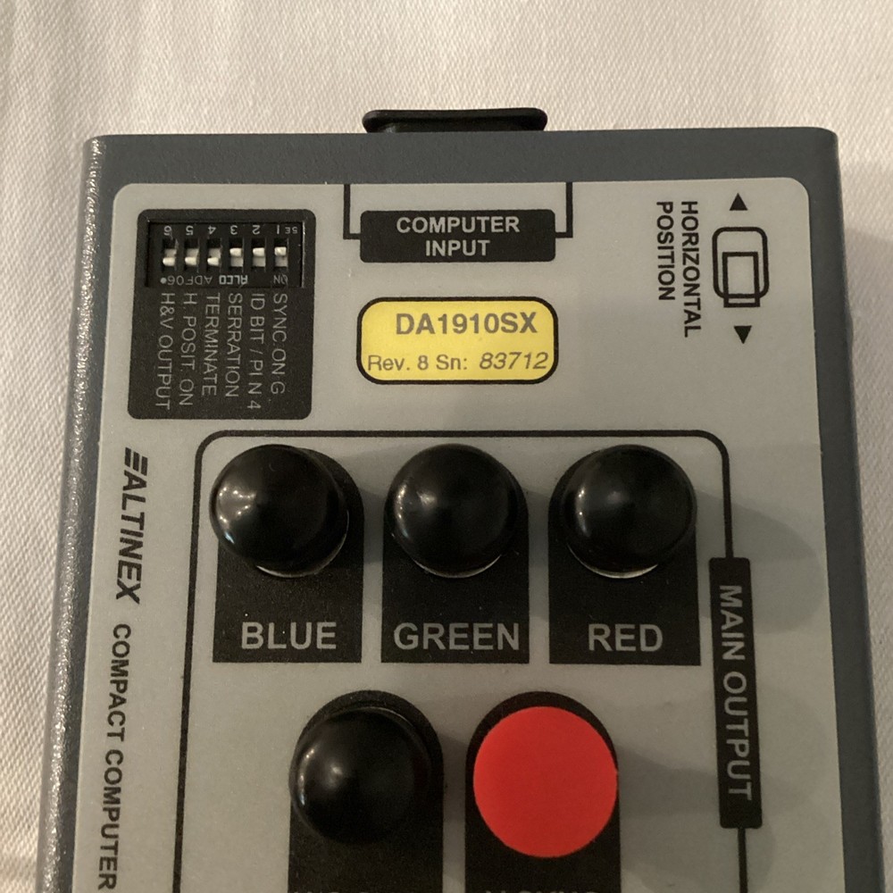 Altinex Compact Computer Video Interface DA1910SX