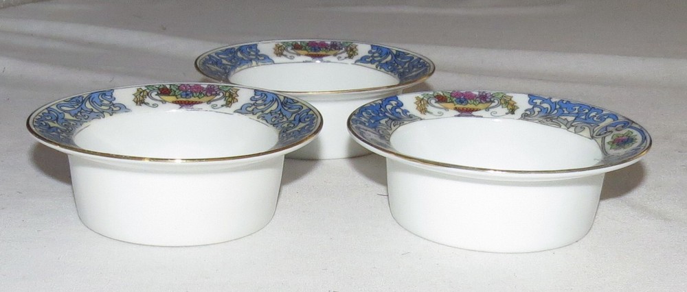 Royal Bayreuth Geneva pattern Three 3.7/8 inch Ramekins