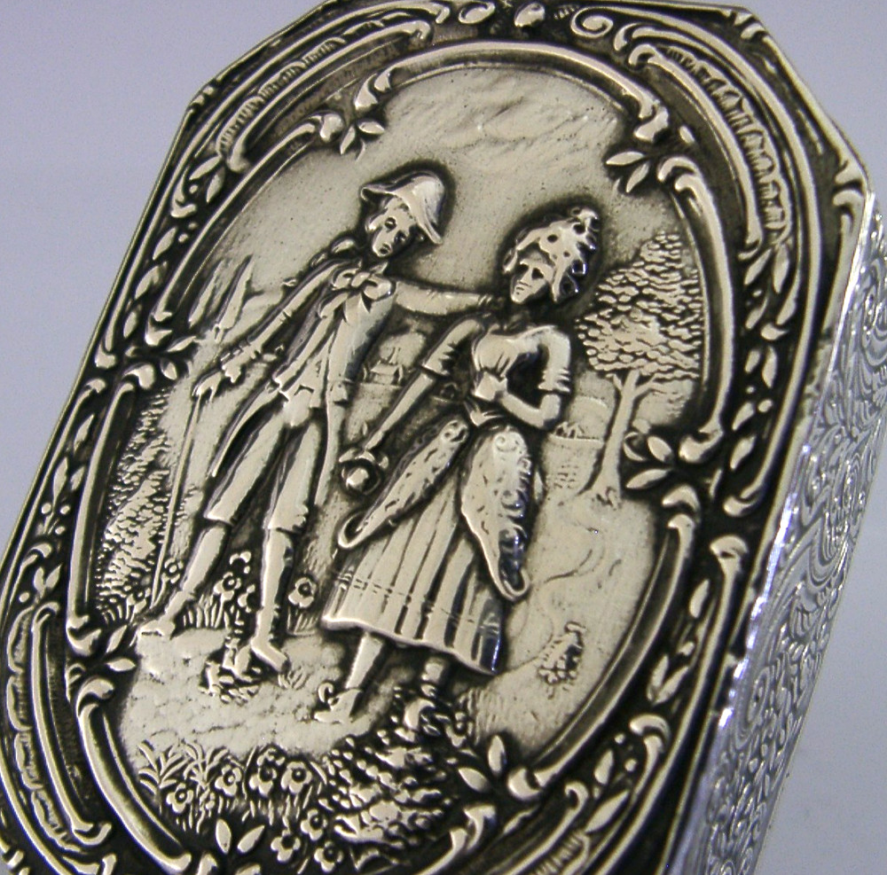 BEAUTIFUL GERMAN HANAU SOLID SILVER TABLE BOX c1900 ANTIQUE 62g