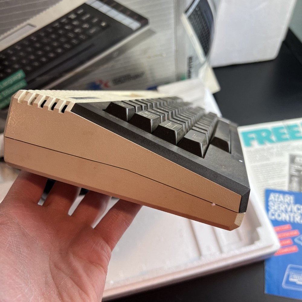 Atari 600XL Home Computer Tested Working Original Box Estate Fresh!