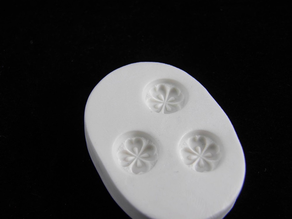 Four Leaf Clovers Polymer Clay Mold (#MD1012)