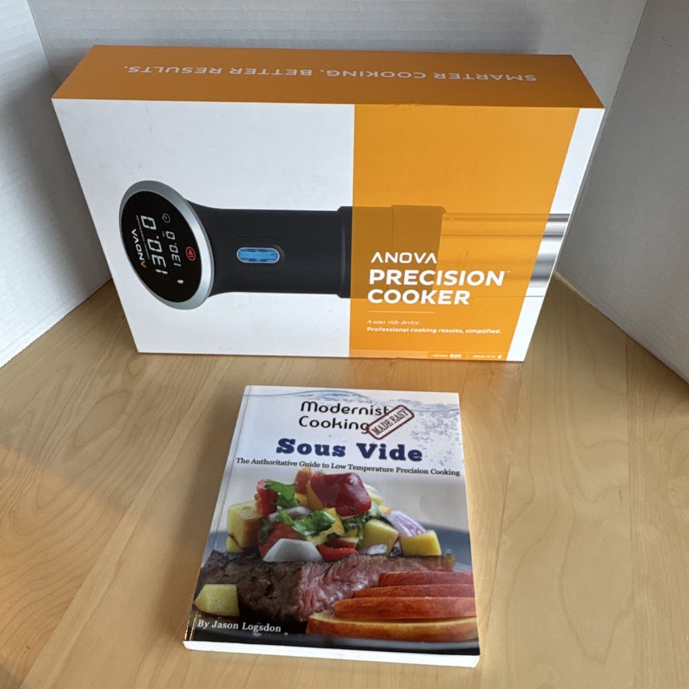 Anova Precision Cooker Sous Vide Immersion Circulator with Container and Books