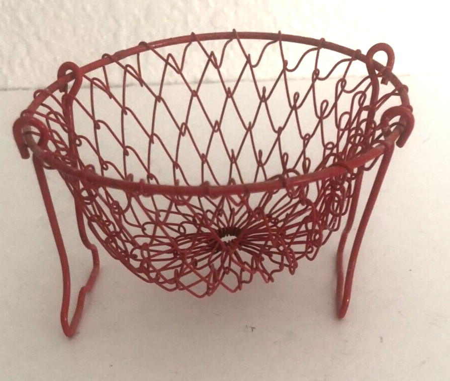 Vtg RED MINI 4" COLLAPSABLE Folding WIRE Strainer Collander BASKET Display Metal