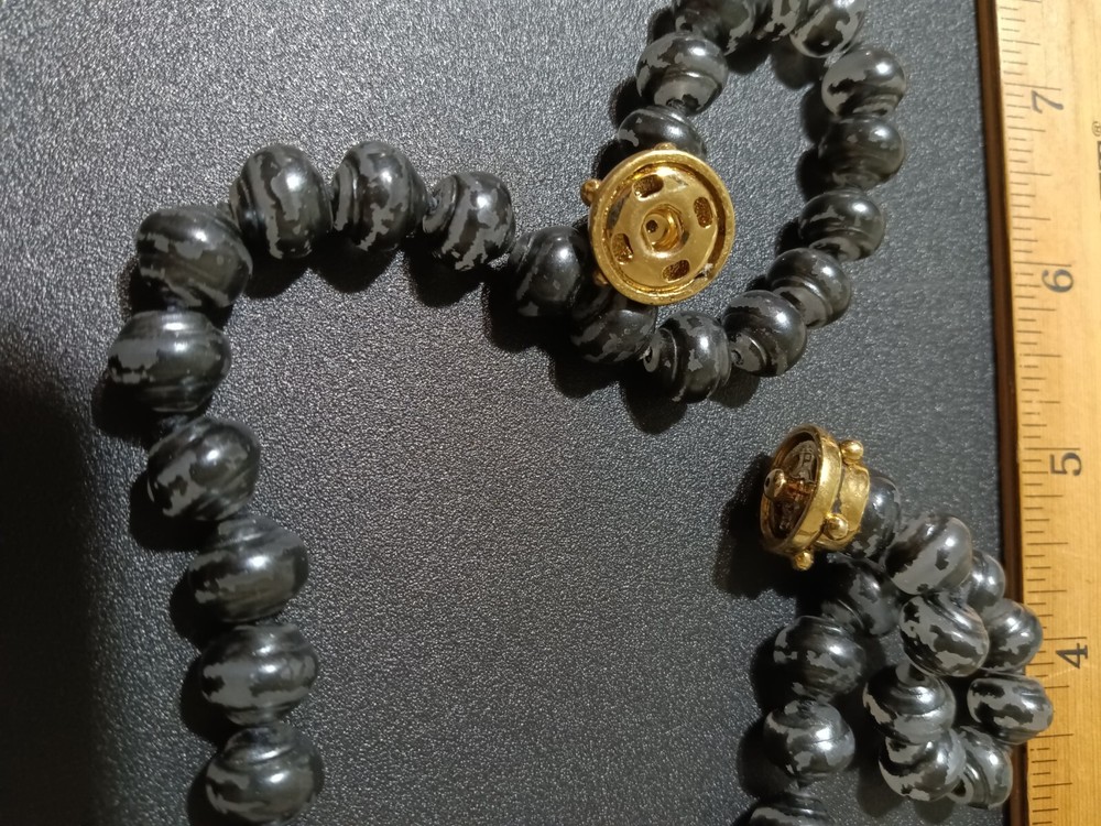 magnetic marble black bead necklace